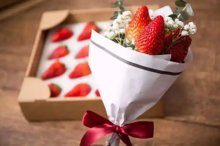 New Tips for Giving Gifts to Lovers: 10 Creative Options